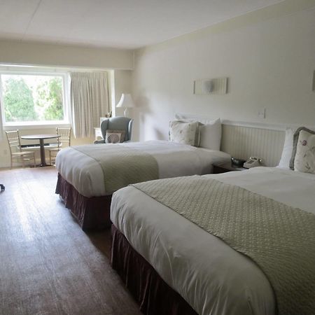 Shoreway Acres Inn Falmouth Esterno foto